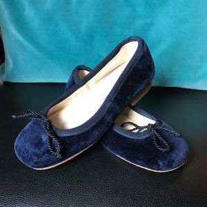 Girls Oscar De La Renta velvet ballet flats